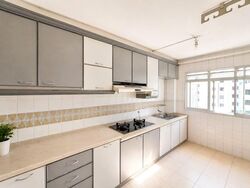 Blk 831 Jurong West Street 81 (Jurong West), HDB Executive #580696211